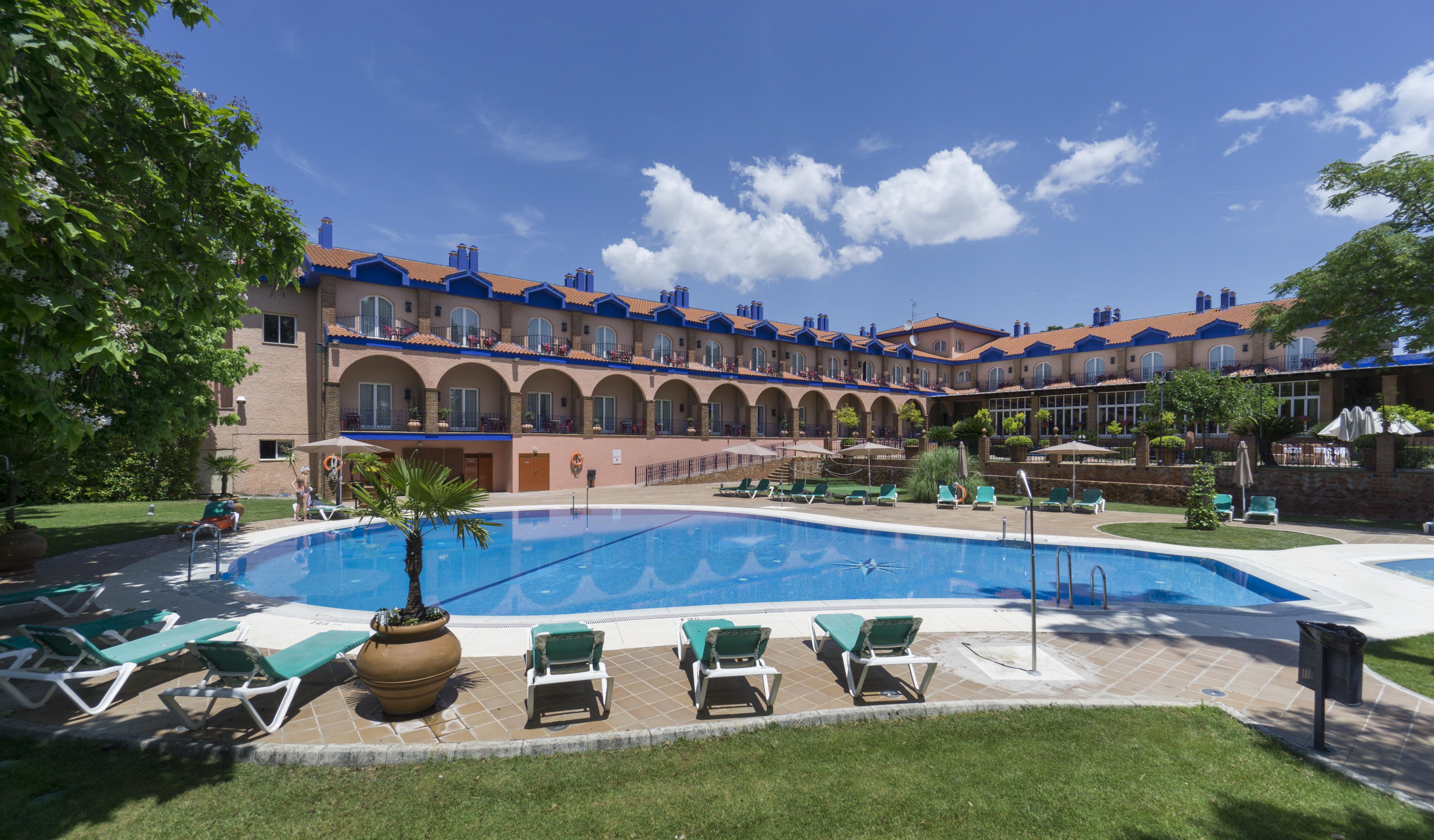 Hotel Fuente Las Piedras Cabra Exteriér fotografie