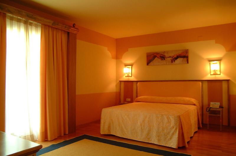 Hotel Fuente Las Piedras Cabra Pokoj fotografie